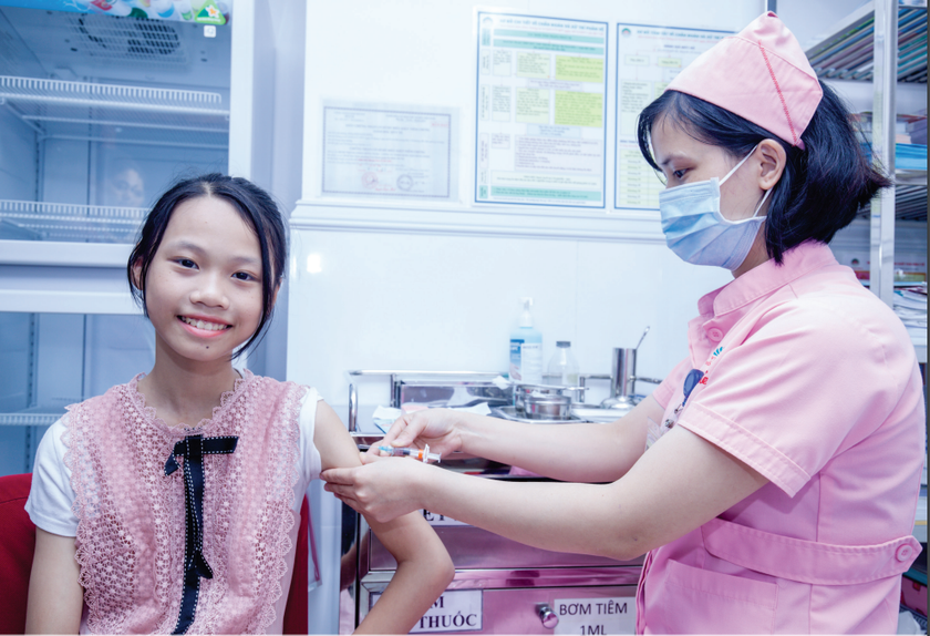 Triển khai hiệu quả tiêm chủng HPV cho trẻ em gái và sàng lọc ung thư cổ tử cung cho phụ nữ Việt Nam - Ảnh 1.