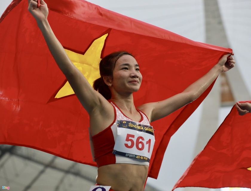 Nguyễn Thị Oanh lập kỳ tích 4 Huy chương vàng cá nhân tại SEA Games 32 - Ảnh 1.
