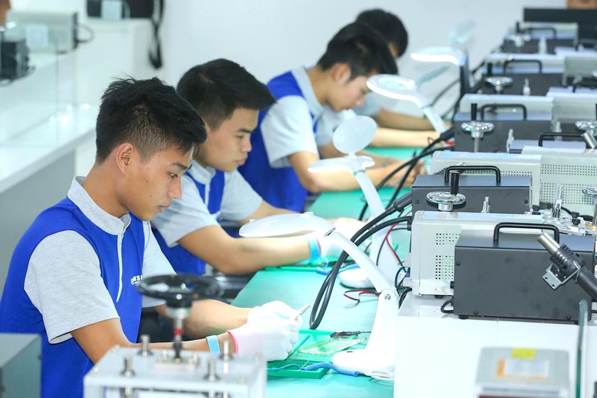 Năm 2025, Thành phố Hồ Chí Minh đặt mục tiêu thu hút 45% - 50% học sinh tốt nghiệp trung học cơ sở và trung học phổ thông vào hệ thống giáo dục nghề nghiệp.