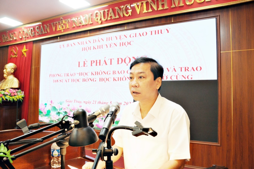 Nam Định: Phát động phong trào “Học không bao giờ cùng” tại huyện Giao Thủy, trao 168 suất học bổng tặng học sinh hiếu học - Ảnh 1.