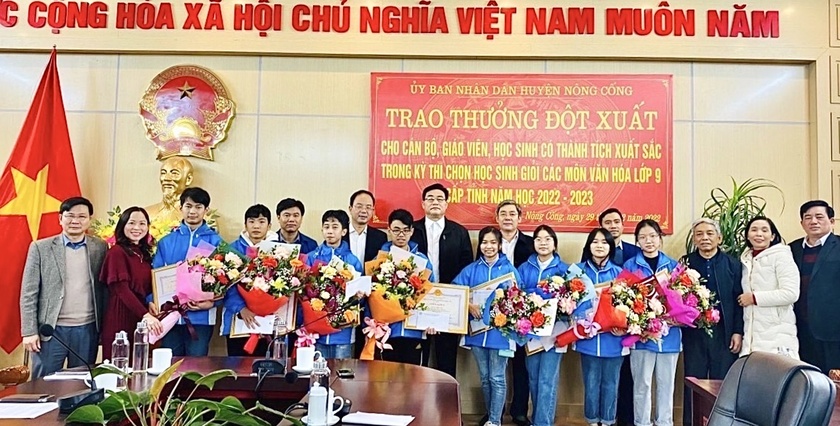 Huyện Nông Cống, tỉnh Thanh Hóa đẩy mạnh công tác khuyến học - khuyến tài - Ảnh 1.