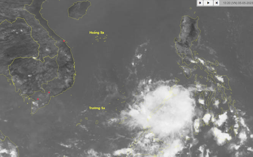 Xuất hiện áp thấp nhiệt đới gần Biển Đông - Ảnh 2.
