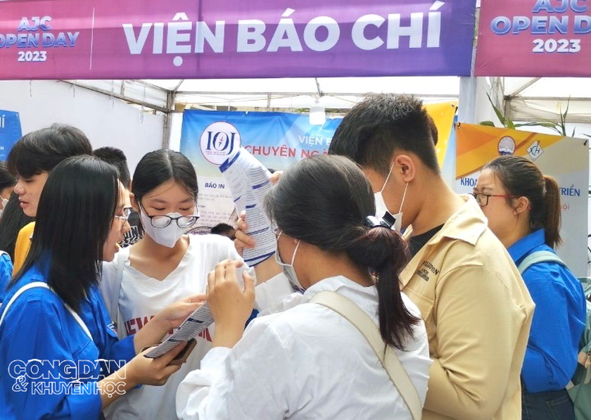 Hiểu rõ các ngành học tại Học viện Báo chí và Tuyên truyền qua AJC Open Day 2023 - Ảnh 3.