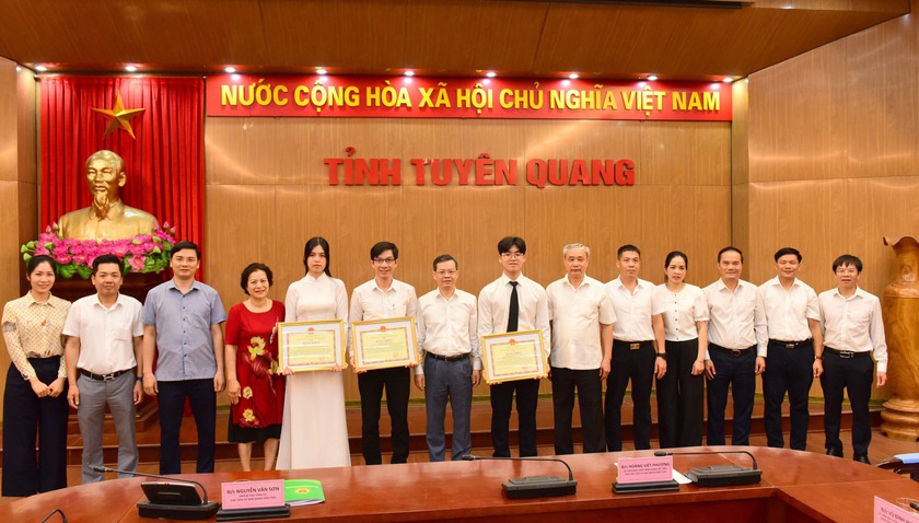 Tuyên Quang: Khích lệ học sinh tham dự Hội thi Khoa học kỹ thuật quốc tế (ISEF) năm 2023 - Ảnh 1.