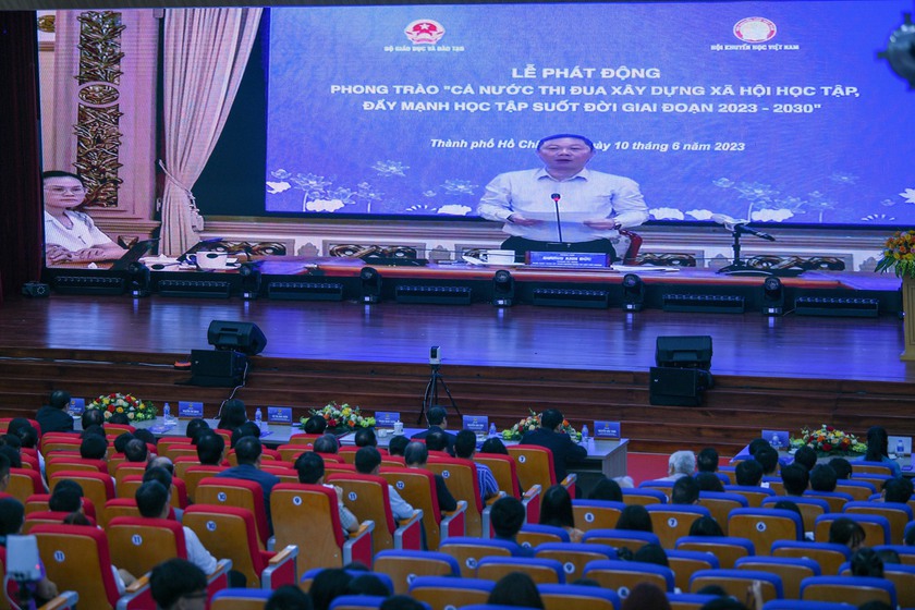 Hội Khuyến học Việt Nam tiếp tục làm nòng cốt thúc đẩy xây dựng xã hội học tập - Ảnh 4.