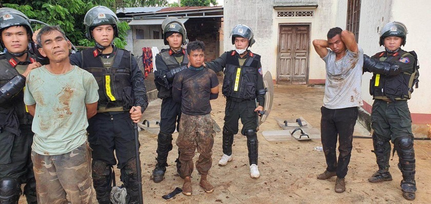 Đã bắt giữ 6 đối tượng tấn công trụ sở công an xã tại Đắk Lắk - Ảnh 1.