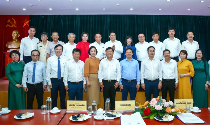 Thủ tướng Chính phủ Phạm Minh Chính thăm và làm việc với Hội Nhà báo Việt Nam - Ảnh 5.