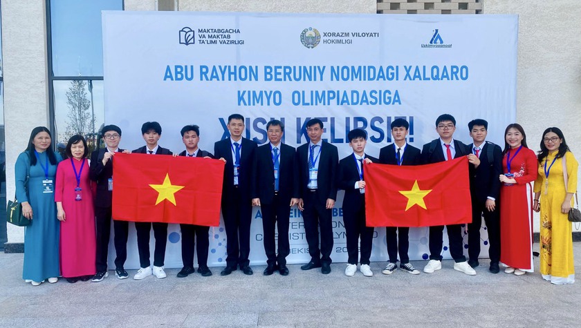 8/8 học sinh Việt Nam đoạt huy chương tại Olympic Hóa học Quốc tế Abu Reikhan Beruniy  - Ảnh 1.