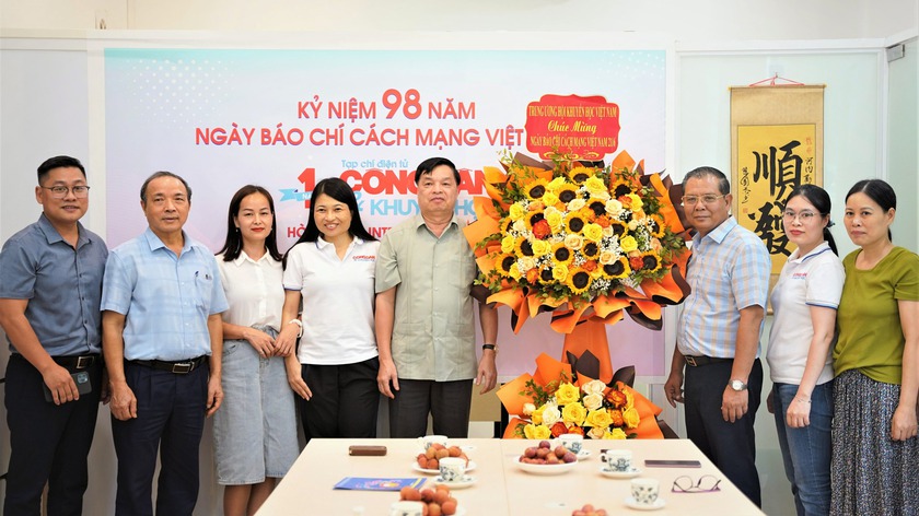 Hội Khuyến học Việt Nam chúc mừng Tạp chí Công dân và Khuyến học nhân ngày Báo chí cách mạng Việt Nam - Ảnh 3.