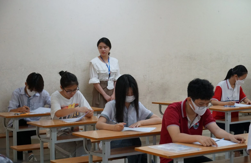 Quảng Ninh: Công bố điểm chuẩn tuyển sinh vào lớp 10 - Ảnh 1.