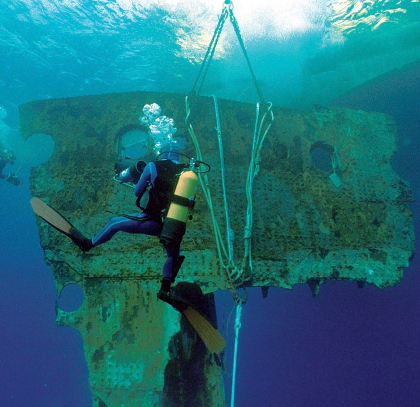 Hơn 1 thế kỷ nằm dưới đáy đại dương, vì sao xác tàu Titanic không được trục vớt? - Ảnh 2.