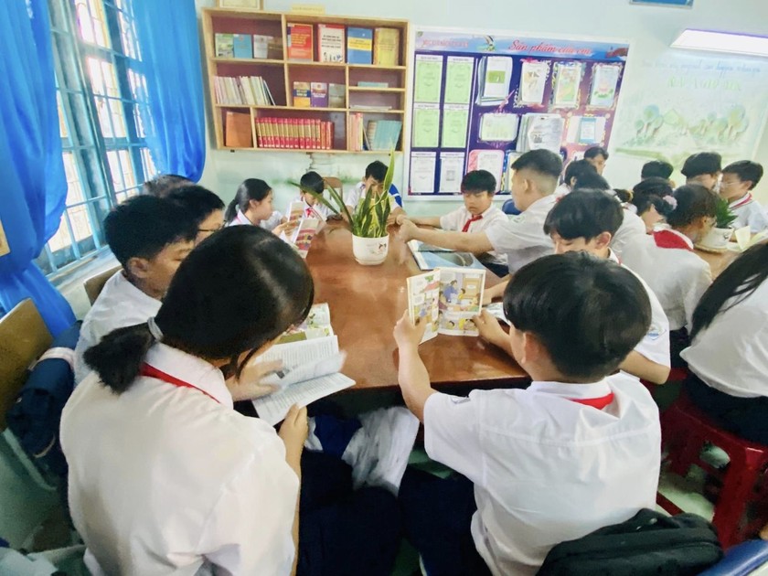 Từ nghi vấn lộ đề thi tuyển sinh vào lớp 10 tại Kon Tum đến quản lí dạy thêm tại nhà giáo viên - Ảnh 2.