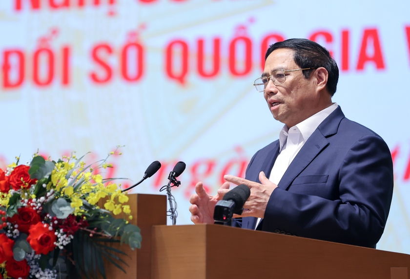 Thủ tướng Chính phủ Phạm Minh Chính chủ trì hội nghị toàn quốc về chuyển đổi số quốc gia - Ảnh 1.