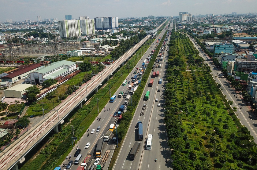 xa lộ Hà Nội