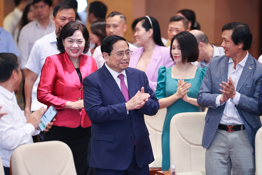 Thủ tướng Chính phủ Phạm Minh Chính dự Hội nghị sơ kết hoạt động ngân hàng 6 tháng đầu năm - Ảnh 1.