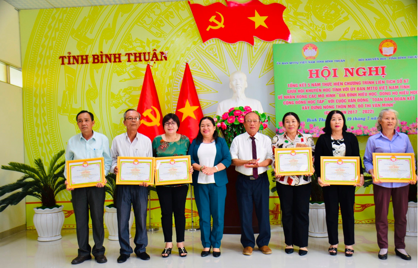 Hội Khuyến học và Mặt trận Tổ quốc Việt Nam tỉnh Bình Thuận đẩy mạnh phong trào học tập và xây dựng nông thôn mới - Ảnh 2.