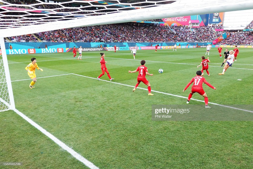 World Cup nữ 2023: Đội tuyển nữ Việt Nam đã chiến đấu quả cảm trước Đội tuyển nữ Mỹ - Ảnh 1.
