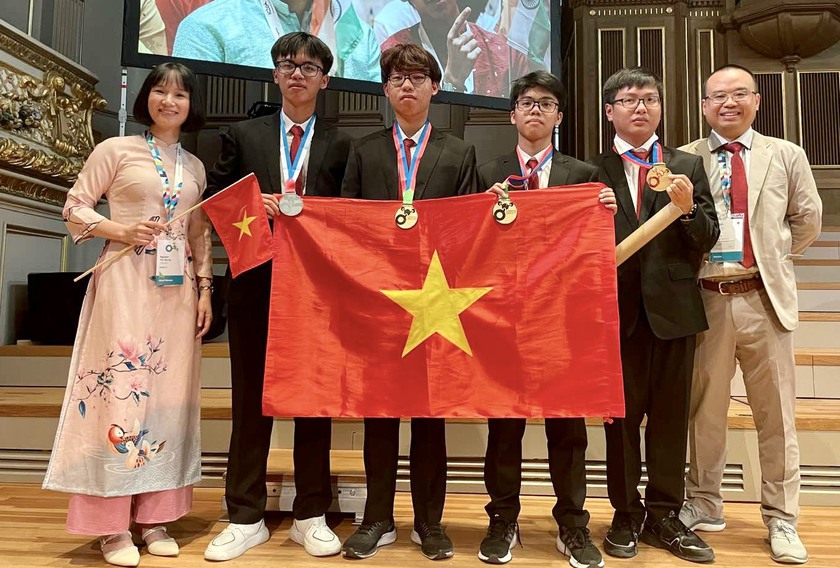 Việt Nam đoạt 4 huy chương tại Olympic Hóa học quốc tế năm 2023 - Ảnh 1.