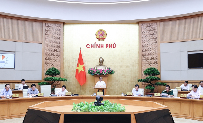 Thủ tướng Chính phủ Phạm Minh Chính chủ trì phiên họp Chính phủ chuyên đề pháp luật tháng 7/2023 - Ảnh 1.
