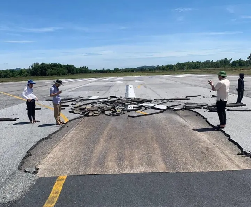 Sân bay Vinh hoạt động trở lại sau 16 giờ sửa chữa - Ảnh 1.