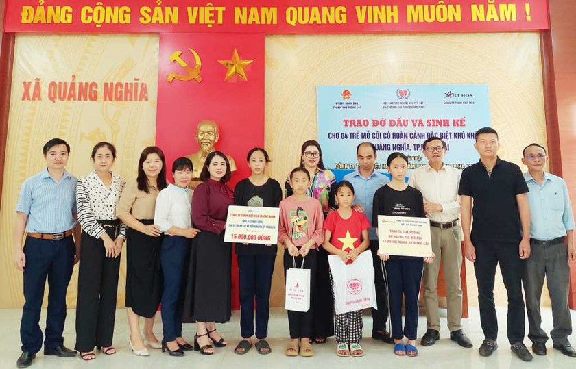 Quảng Ninh: Huy động mọi nguồn lực trợ giúp học sinh mồ côi, khuyết tật đến trường - Ảnh 1.