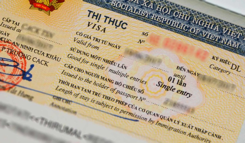 Nâng thời hạn tạm trú với công dân 13 nước, cấp thị thực điện tử cho công dân tất cả các nước từ 15/8/2023  - Ảnh 1.