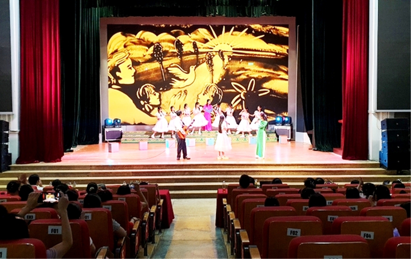 Hội thi &quot;Giai điệu chung đôi&quot; học sinh thành phố Lào Cai  - Ảnh 1.