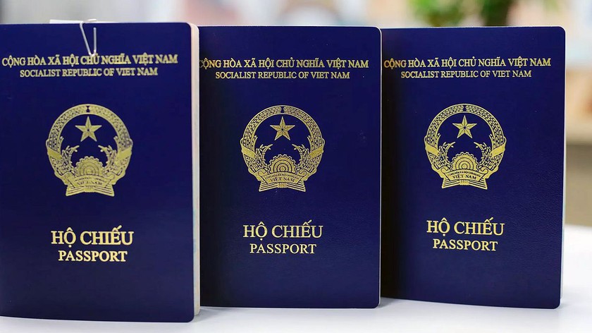 Mẫu hộ chiếu phổ thông mới cấp theo thủ tục rút gọn có hiệu lực từ ngày 15/8/2023 - Ảnh 1.