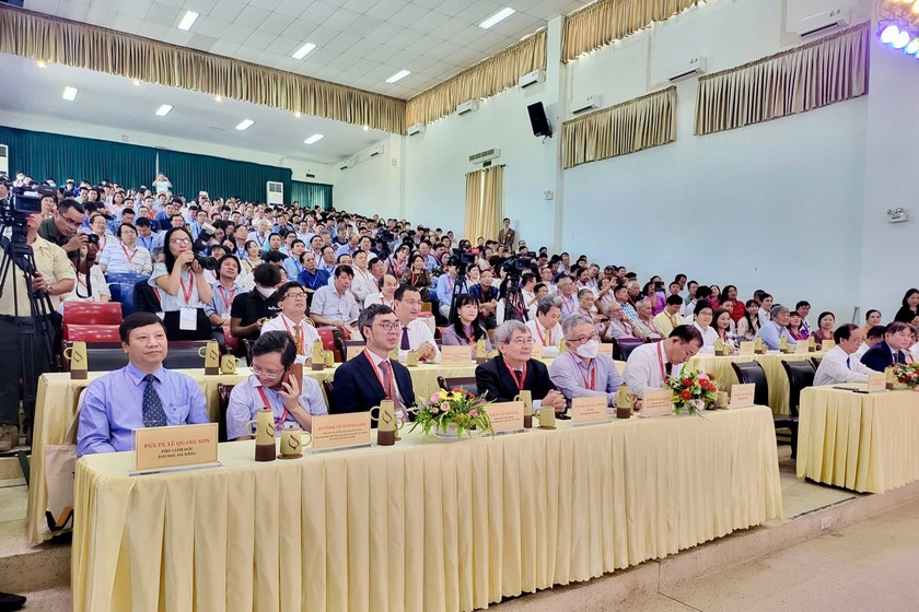 Bộ trưởng Nguyễn Kim Sơn: Giáo dục Toán học &quot;cần một phen đổi mới&quot; - Ảnh 2.