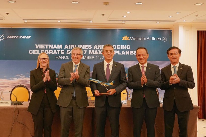 Vietnam Airlines mua 50 máy bay Boeing 737 MAX - Ảnh 1.