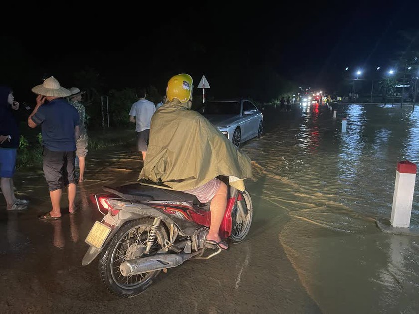 Thời tiết ngày 13/9: Bắc Bộ, Bắc Trung Bộ mưa lớn - Ảnh 1.