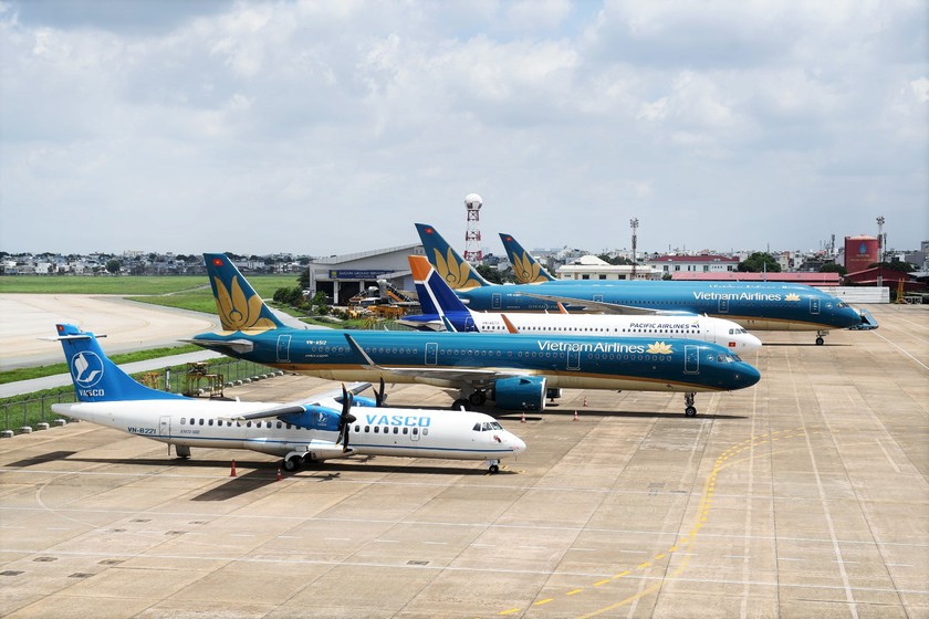 Vietnam Airlines mở bán 3 triệu vé máy bay Tết Nguyên đán Giáp Thìn 2024 - Ảnh 1.