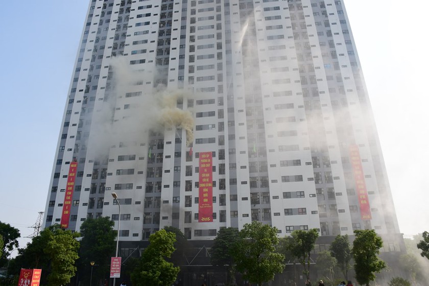 Thủ tướng: Hoàn thành tổng kiểm tra an toàn phòng cháy, chữa cháy tại các chung cư trước 15/11/2023 - Ảnh 1.