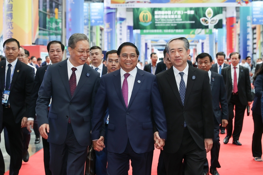 Thủ tướng Phạm Minh Chính: Mong muốn Việt Nam trở thành điểm trung chuyển hàng hóa giữa ASEAN và Trung Quốc - Ảnh 7.
