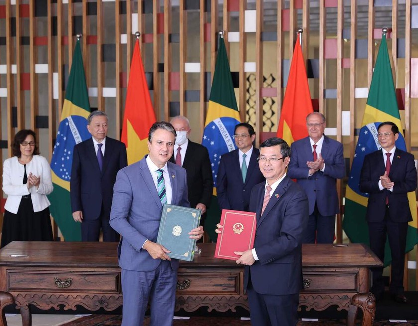 Việt Nam và Brazil ký Hiệp định hợp tác trong lĩnh vực giáo dục - Ảnh 1. Việt Nam và Brazil ký Hiệp định hợp tác trong lĩnh vực giáo dục - Ảnh 1.