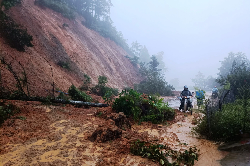 Cảnh báo lũ quét, sạt lở đất, sụt lún đất do mưa lũ tại các tỉnh Bắc Bộ, Thanh Hóa và Nghệ An - Ảnh 1.