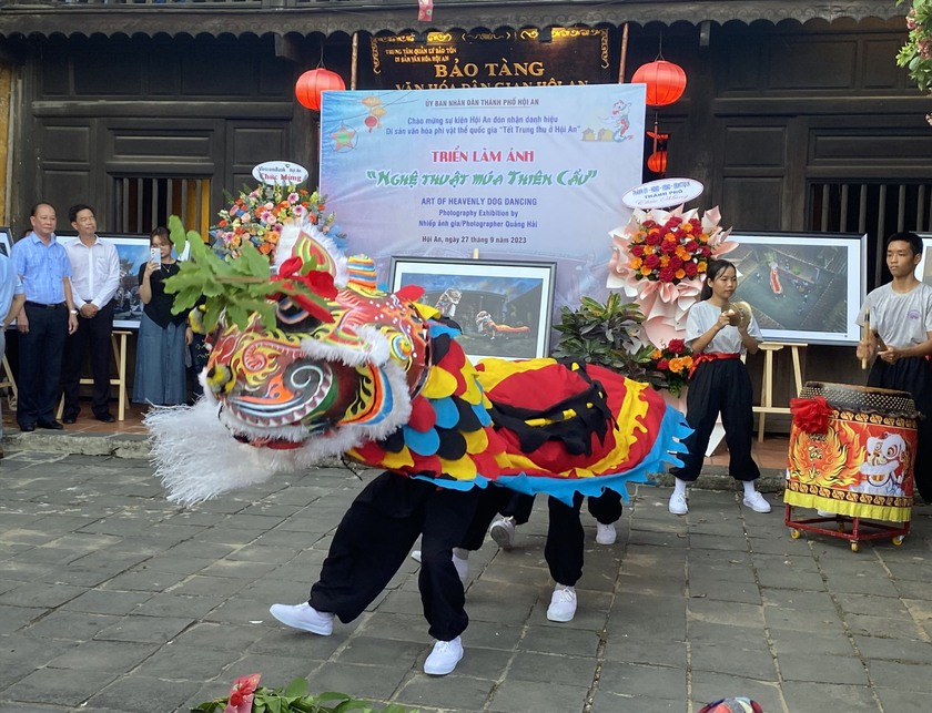 Lễ hội Tết Trung thu ở Hội An đón nhận danh hiệu Di sản văn hóa phi vật thể quốc gia  - Ảnh 4.