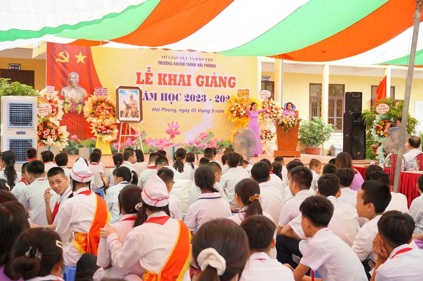 Hải Phòng: 250 học sinh khuyết tật Trường Khiếm Thính đón chào năm học mới- Ảnh 1.