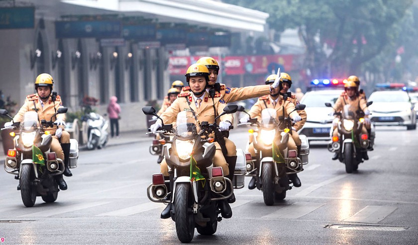 Tạm cấm một số tuyến đường và phương tiện phục vụ đón đoàn Tổng thống Hoa Kỳ Joe Biden thăm Việt Nam - Ảnh 1.