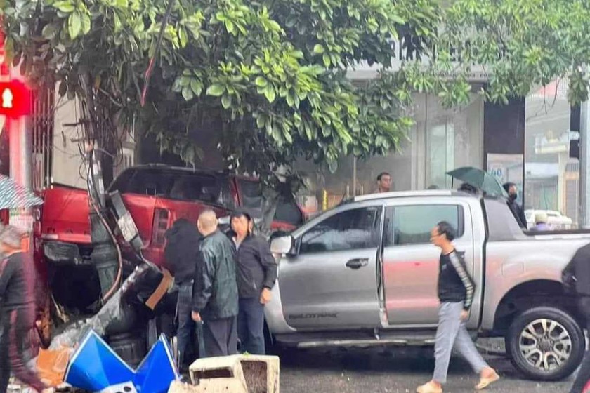 Quảng Ninh: Ô tô va chạm xe máy, 3 người tử vong- Ảnh 1.