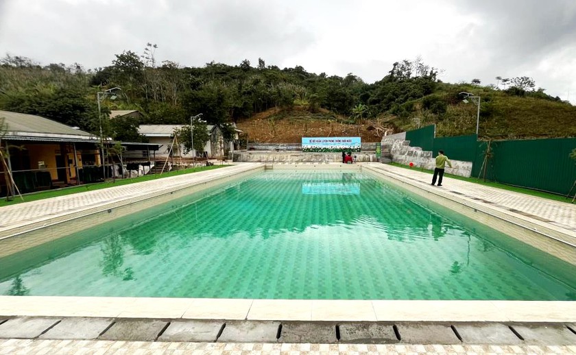 Bộ đội Biên phòng Lào Cai xây dựng bể bơi huấn luyện phòng, chống đuối nước cho trẻ em biên giới- Ảnh 2.