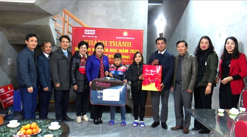 Hội Khuyến học tỉnh Phú Thọ bàn giao "Mái ấm khuyến học" tặng gia đình học sinh- Ảnh 2.