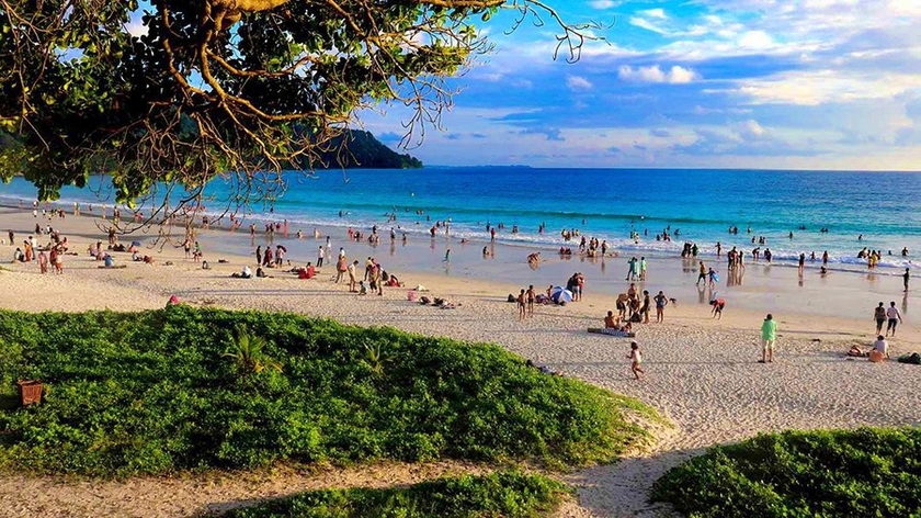 Lonely Planet bình chọn bãi biển Ti Tốp của Việt Nam vào Top 100 bãi biển tuyệt nhất thế giới 2024- Ảnh 4.