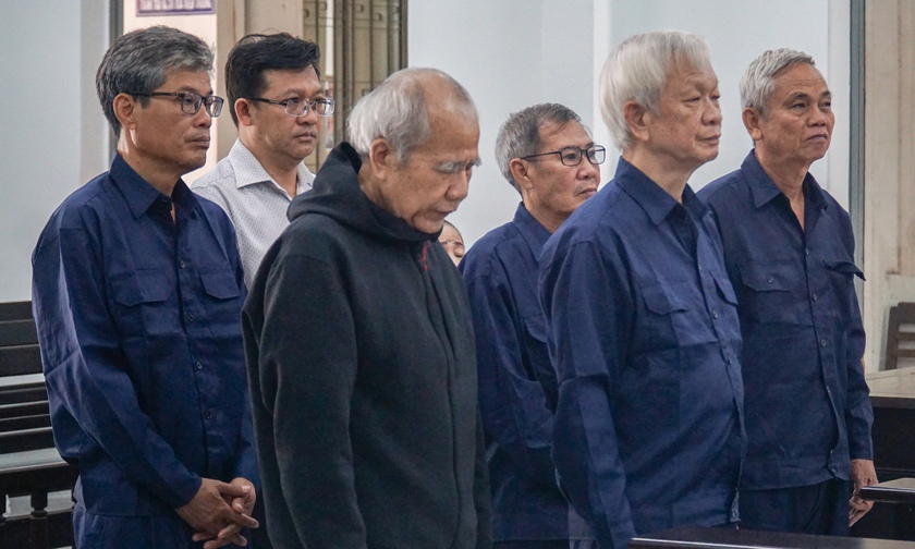 Tuyên án cựu Chủ tịch tỉnh Khánh Hòa Nguyễn Chiến Thắng và 8 cựu lãnh đạo tỉnh- Ảnh 2.