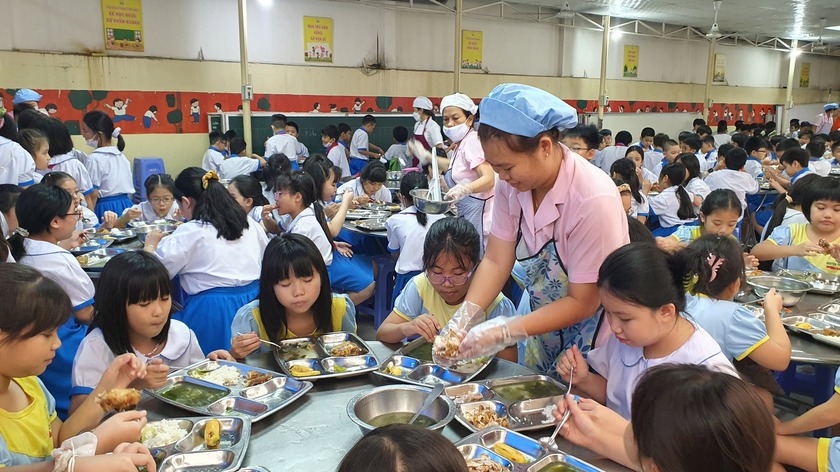 Thành phố Hồ Chí Minh sẽ kiểm tra bữa ăn bán trú tại các trường học- Ảnh 1.