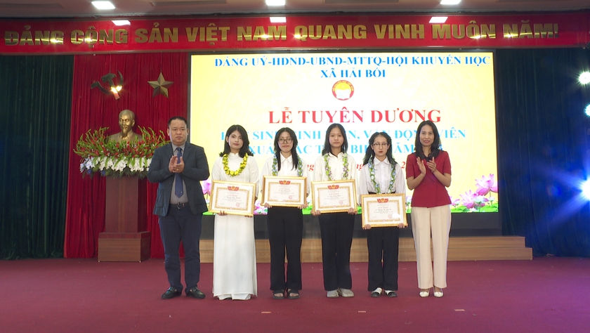 Khuyến học, khuyến tài phát triển mạnh mẽ cả chiều rộng lẫn chiều sâu tại Hải Bối- Ảnh 1.