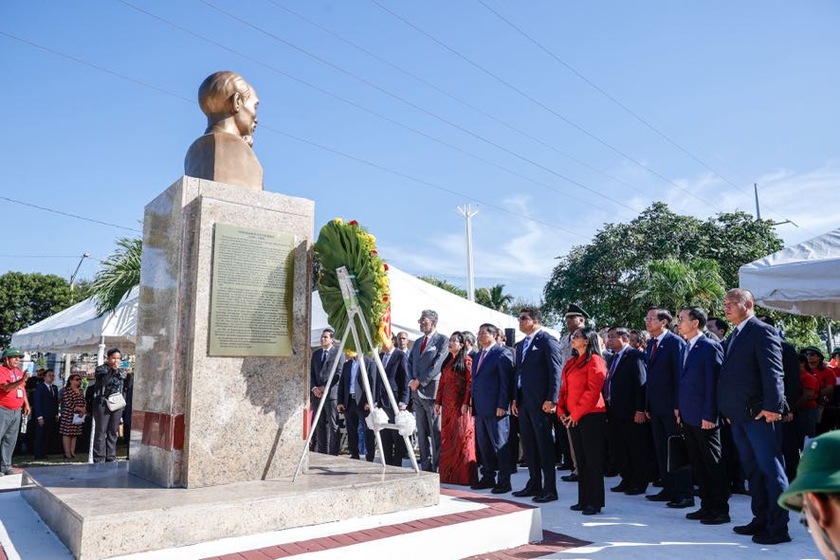 Tượng đài Chủ tịch Hồ Chí Minh tại Thủ đô Santo Domingo - địa chỉ đỏ của nhân dân yêu chuộng hòa bình - Ảnh 1.