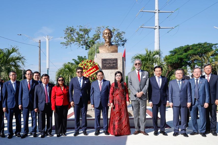 Tượng đài Chủ tịch Hồ Chí Minh tại Thủ đô Santo Domingo - địa chỉ đỏ của nhân dân yêu chuộng hòa bình - Ảnh 2.