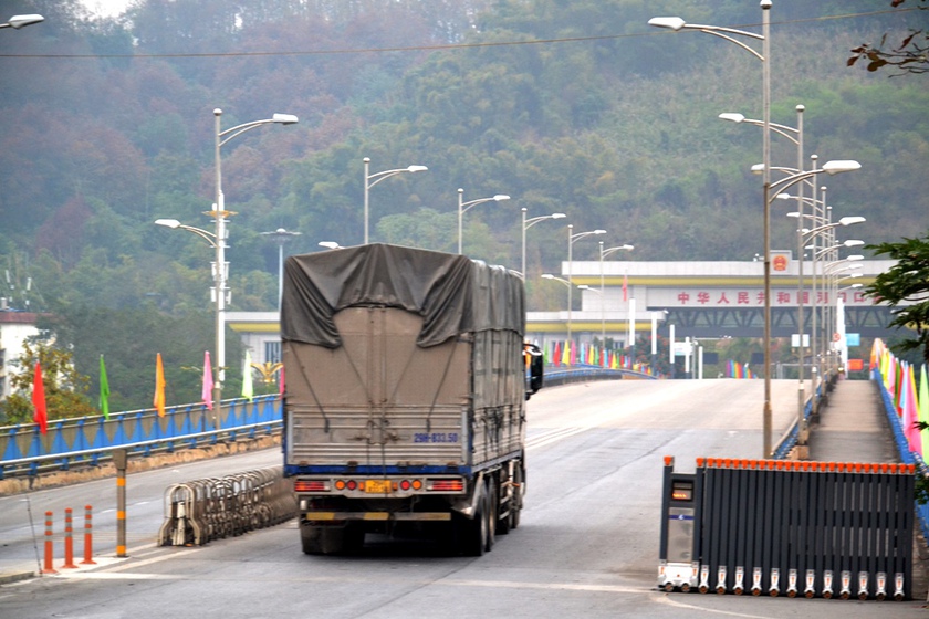 Chuyến xe 27 tấn mít tươi “xông đất” Cửa khẩu Kim Thành- Lào Cai- Ảnh 2.