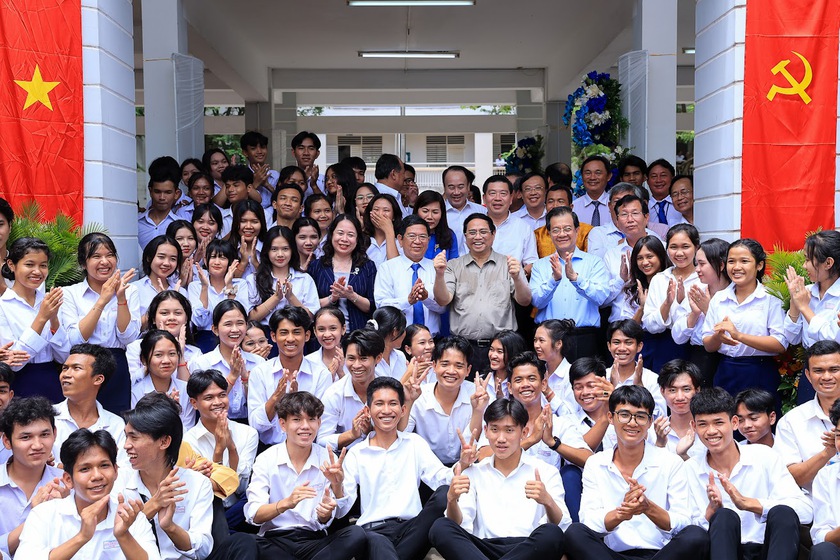 Bộ trưởng Nguyễn Kim Sơn: Nhất quán, bản lĩnh, dốc sức, đồng lòng cho sự đổi mới giáo dục- Ảnh 4.